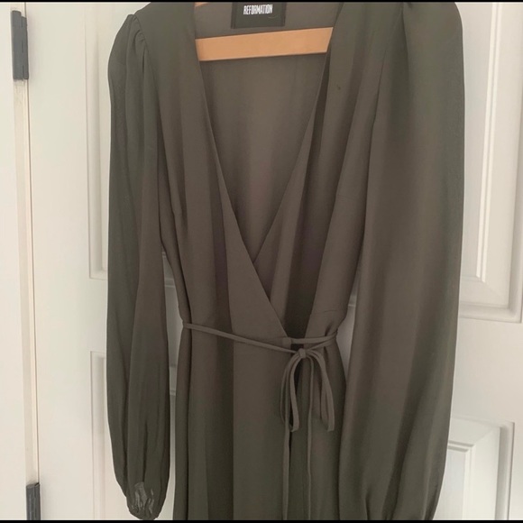 dark green maxi dress with sleeves